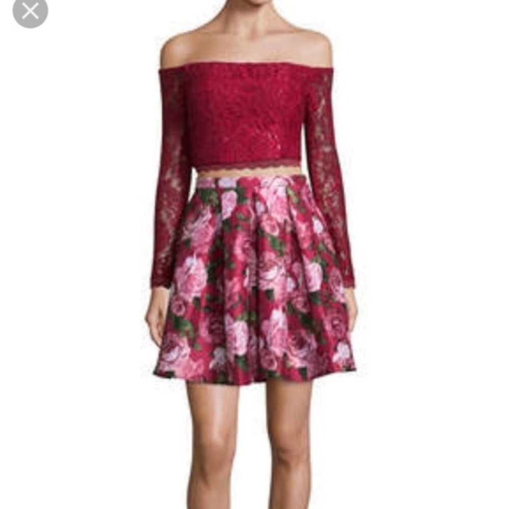 Floral wine red long sleeve